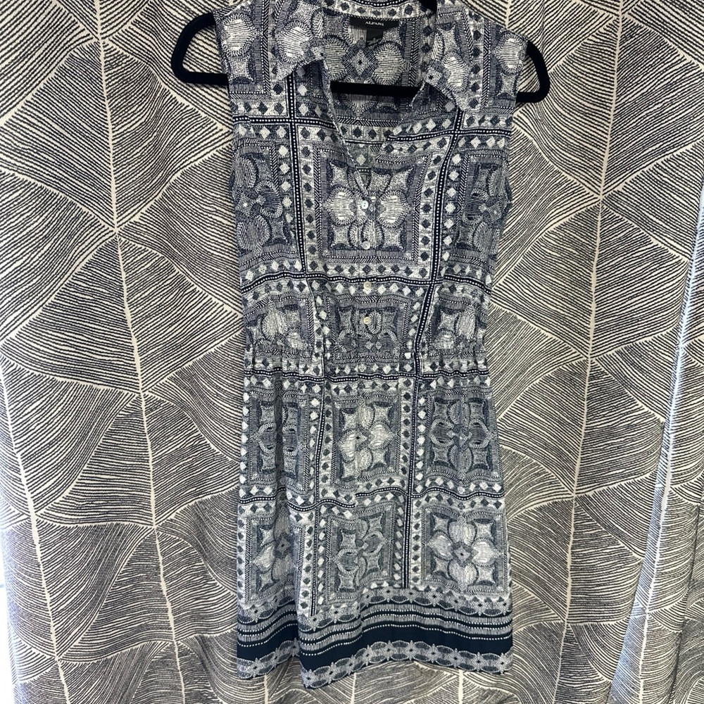 Alfani Women's Black And White Collard Sleeveless Knee Length Dress Size 6 <314> - Picture 2 of 10